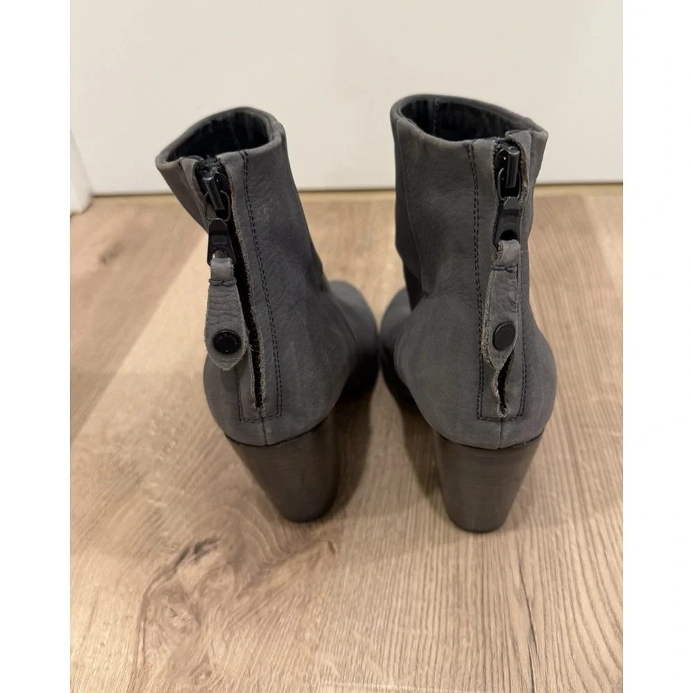 Rag & Bone Gray Suede Ankle Boot 38 w/ Back Zip Entry & Stacked Heel Newbury
